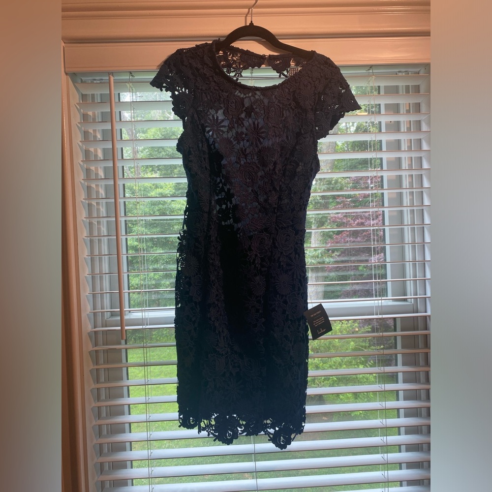Lulu’s  Medium Navy Backless Dress